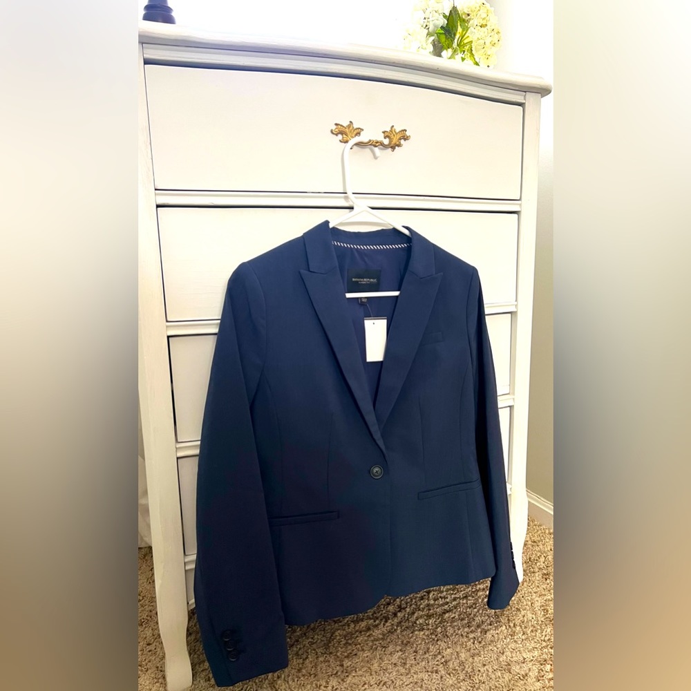 Banana Republic Classic Fit Lined Blazer - NWT - Navy